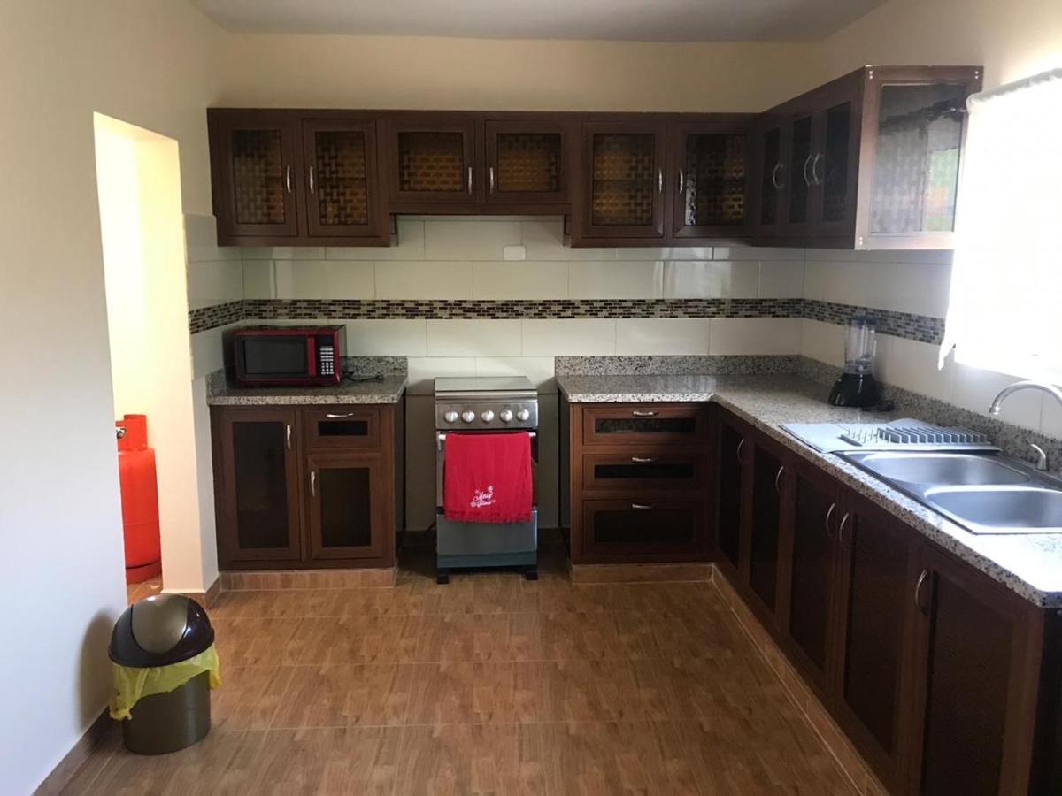 2 Queen Bed Apartment With Smart Tv ,Wifi Y Luz Las 24 Horas Jarabacoa Esterno foto